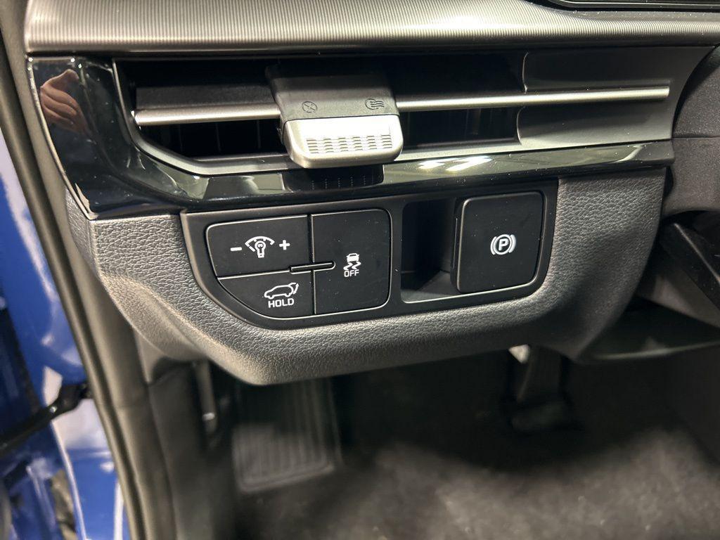 new 2026 Kia Sportage car, priced at $38,706