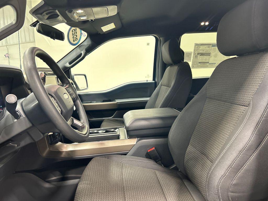 new 2025 Ford F-150 car, priced at $51,940