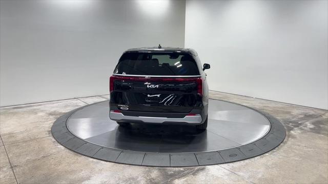 new 2025 Kia Carnival car, priced at $39,715