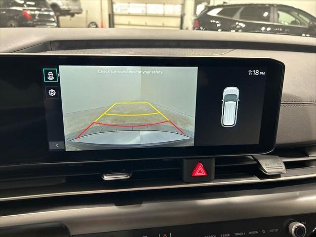 new 2025 Kia Carnival car, priced at $39,715