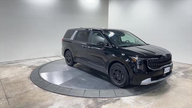 new 2025 Kia Carnival car, priced at $39,715