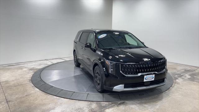 new 2025 Kia Carnival car, priced at $39,715