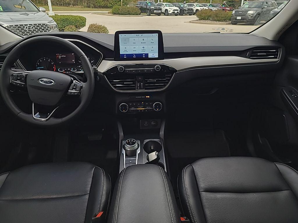 used 2022 Ford Escape car, priced at $22,423