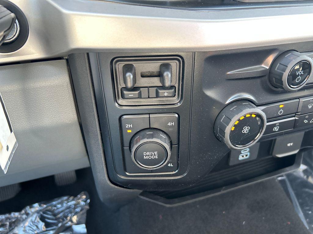 new 2025 Ford F-350 car, priced at $68,242