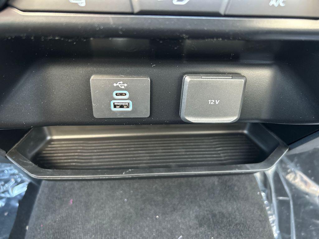 new 2025 Ford F-350 car, priced at $68,242