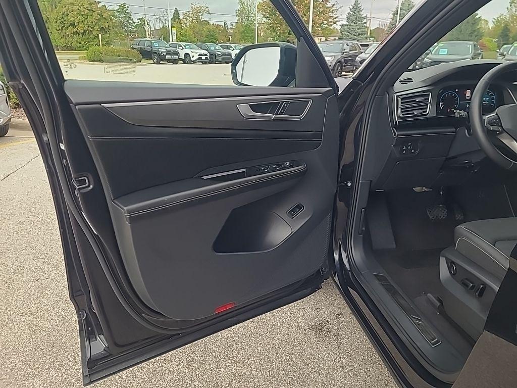 used 2024 Volkswagen Atlas Cross Sport car, priced at $33,427