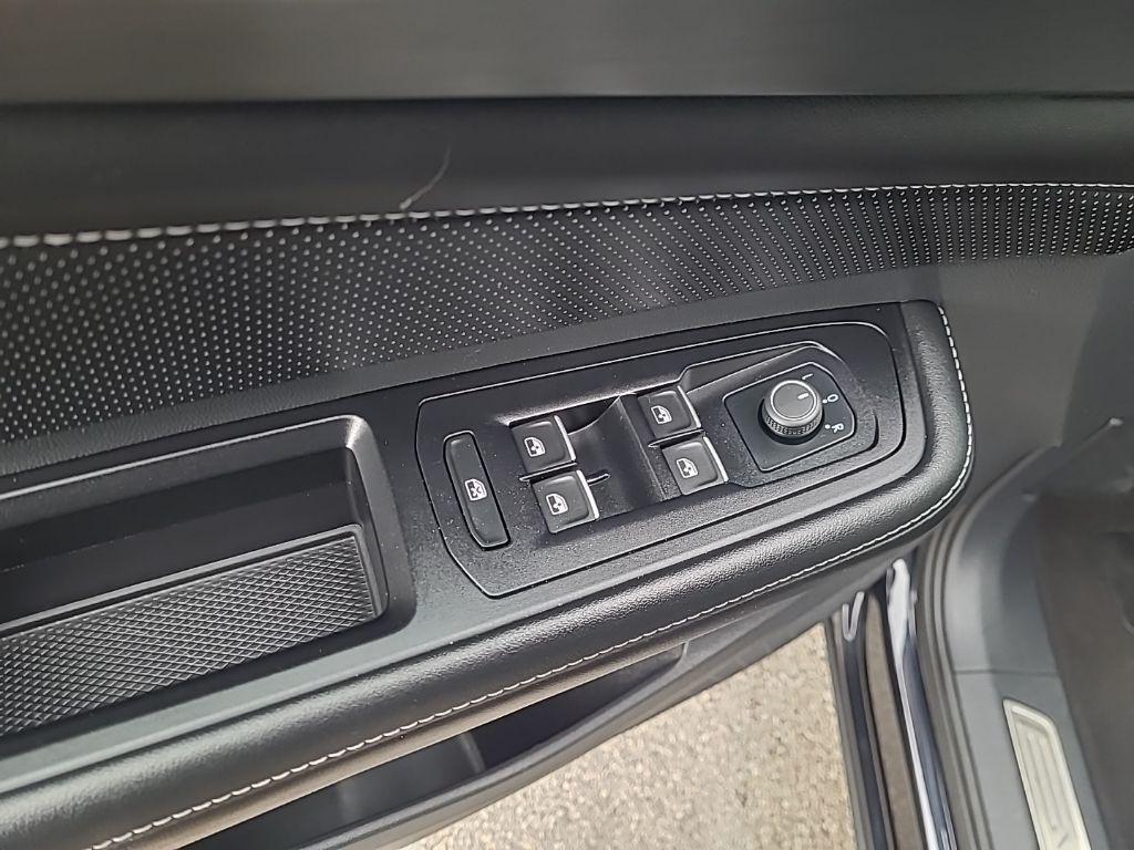 used 2024 Volkswagen Atlas Cross Sport car, priced at $33,427