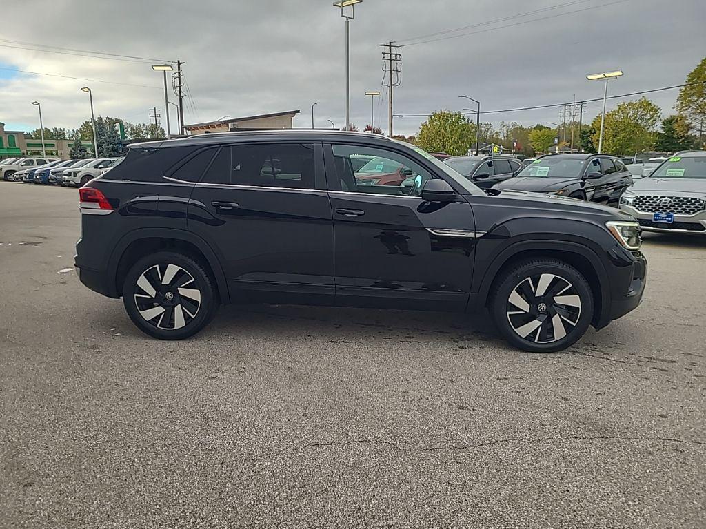 used 2024 Volkswagen Atlas Cross Sport car, priced at $33,427