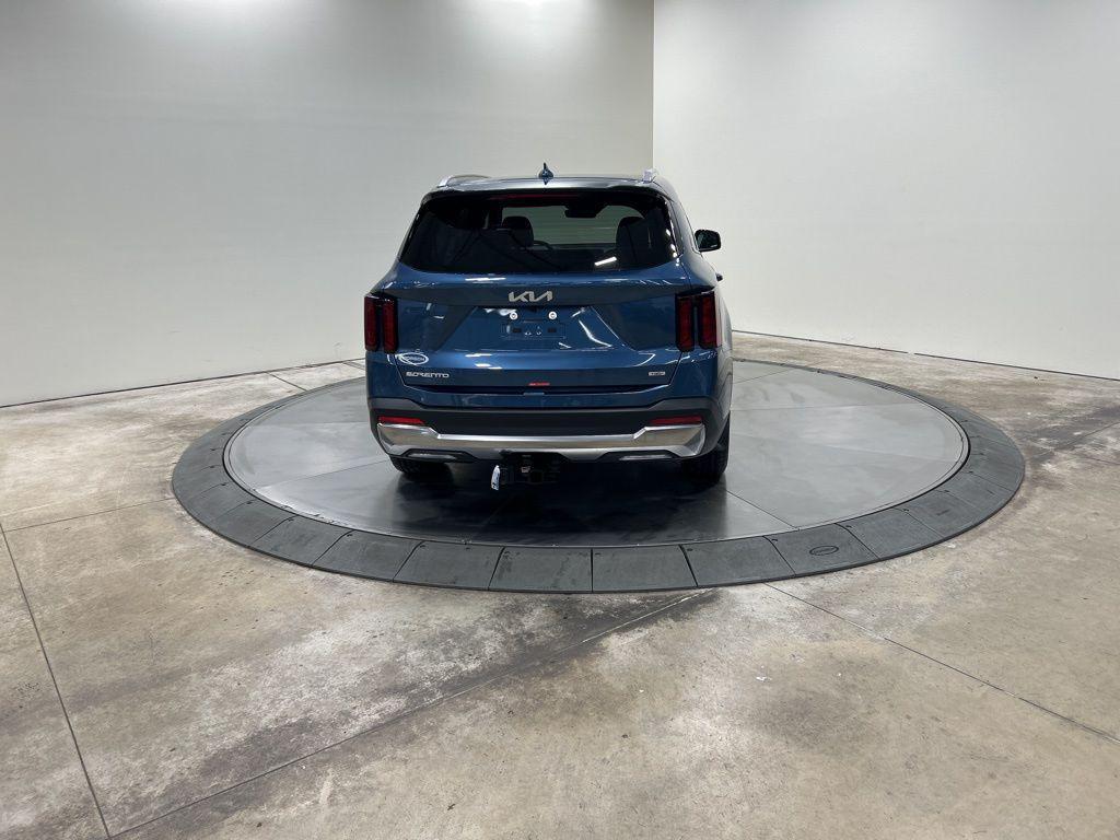 new 2026 Kia Sorento Hybrid car, priced at $42,988
