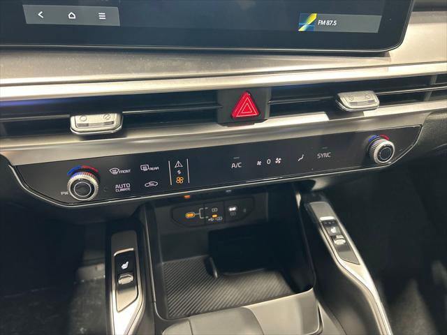 new 2025 Kia Sorento car, priced at $44,273