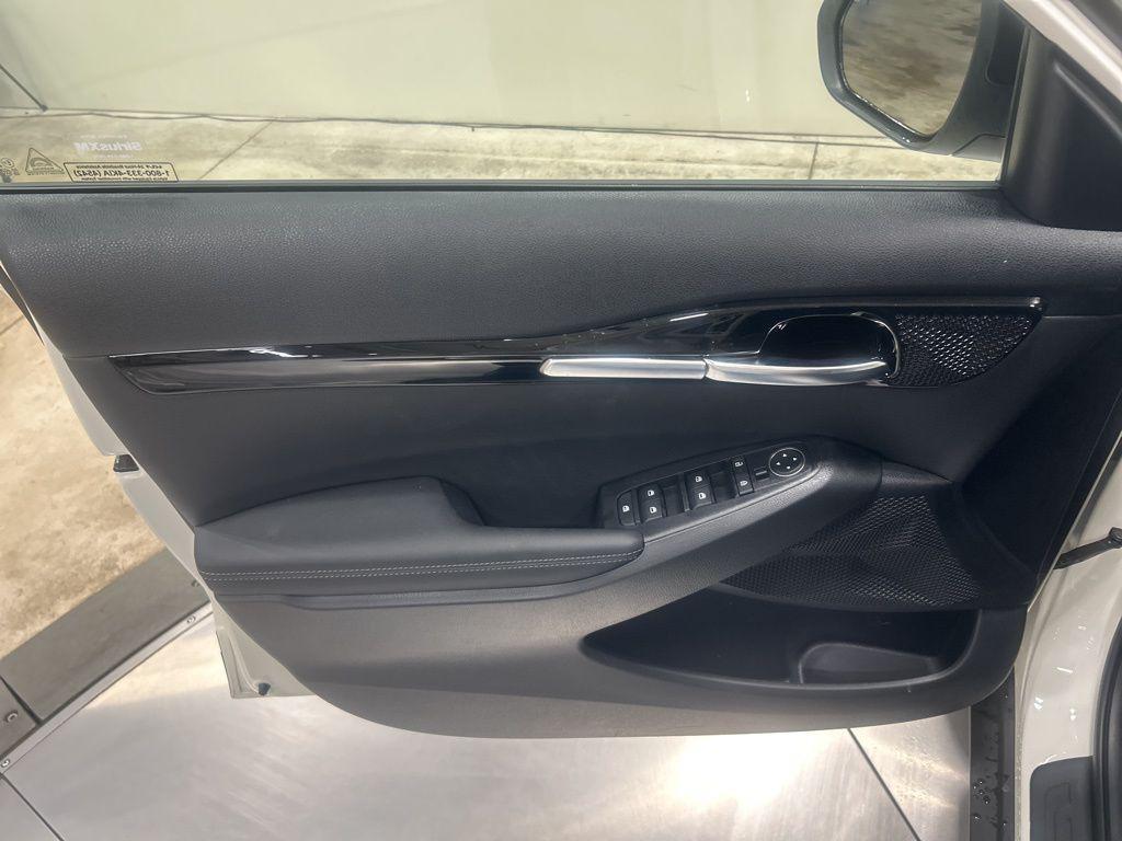 new 2026 Kia Seltos car, priced at $27,860