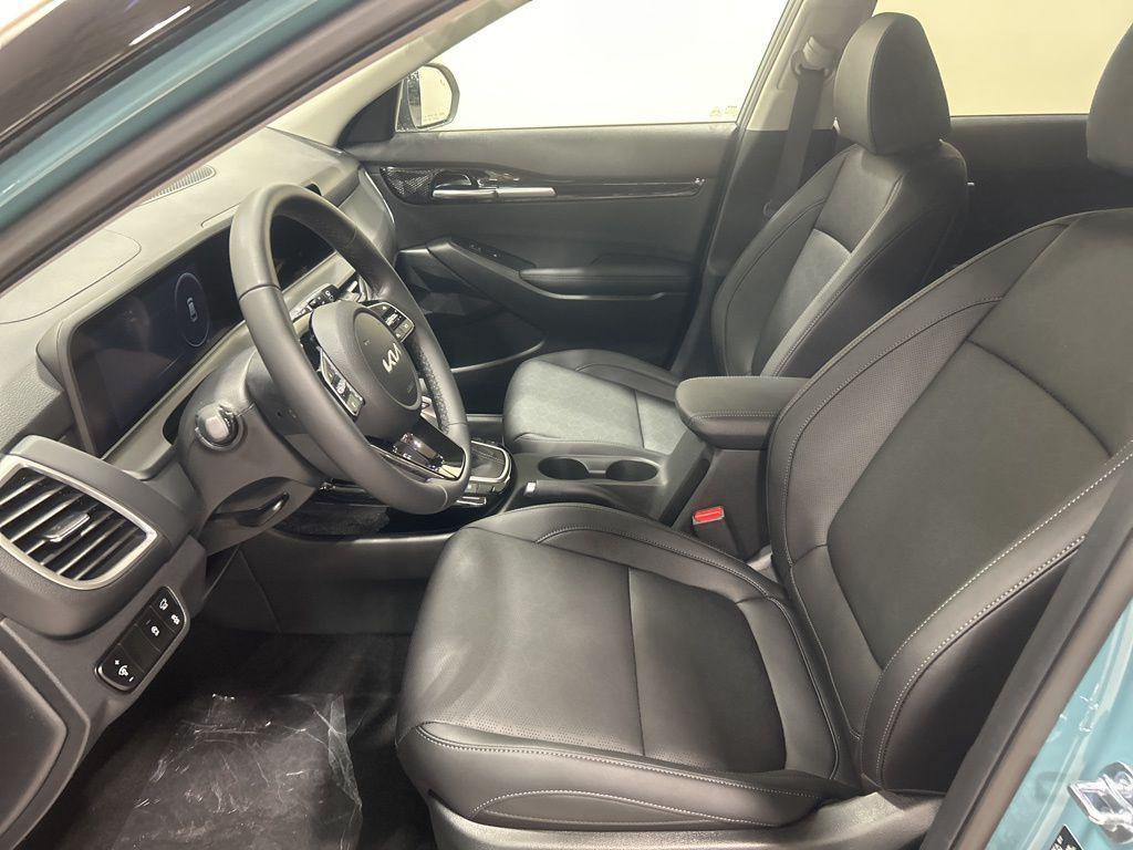 new 2026 Kia Seltos car, priced at $29,553