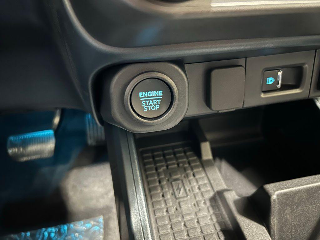 new 2025 Ford Maverick car, priced at $40,770