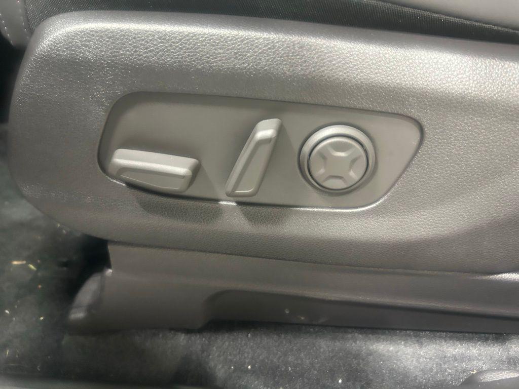 new 2026 Kia Carnival car, priced at $42,547