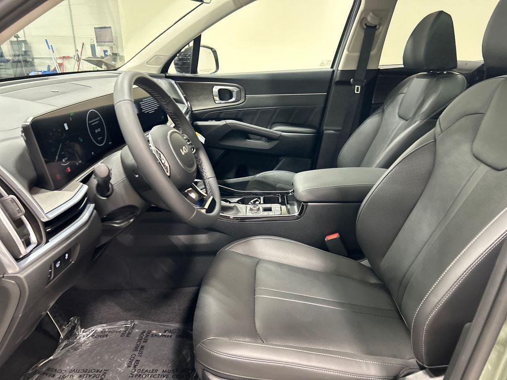 new 2025 Kia Sorento car, priced at $43,682