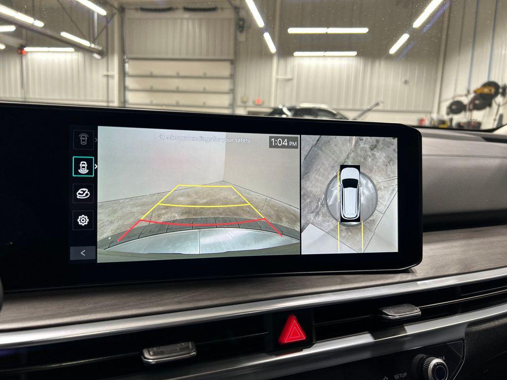 new 2025 Kia Sorento car, priced at $43,682