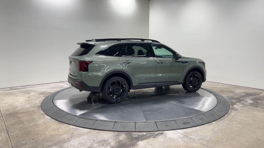 new 2025 Kia Sorento car, priced at $43,682