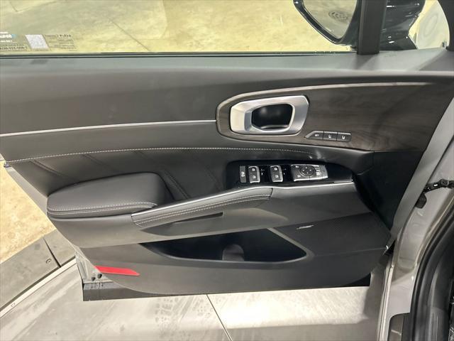 new 2025 Kia Sorento car, priced at $47,214
