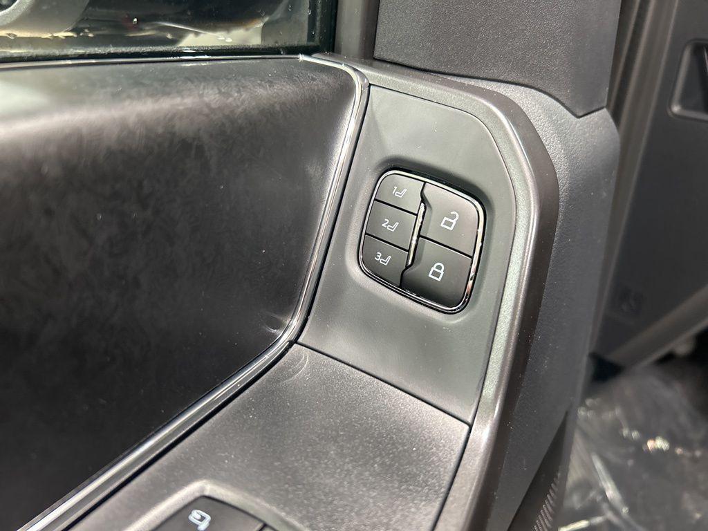 new 2025 Ford F-150 car, priced at $78,640