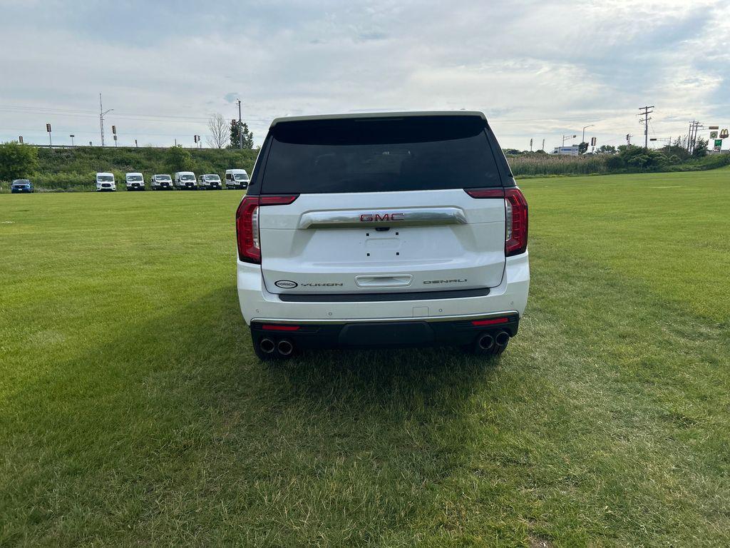 used 2022 GMC Yukon XL car, priced at $58,708