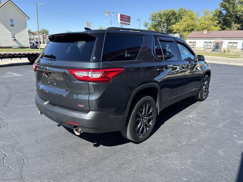 used 2021 Chevrolet Traverse car, priced at $31,900