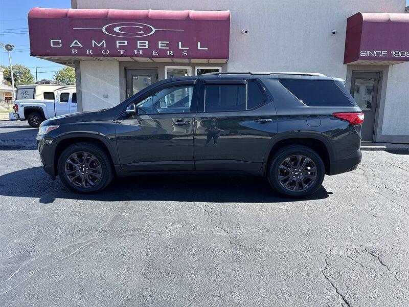 used 2021 Chevrolet Traverse car, priced at $31,900