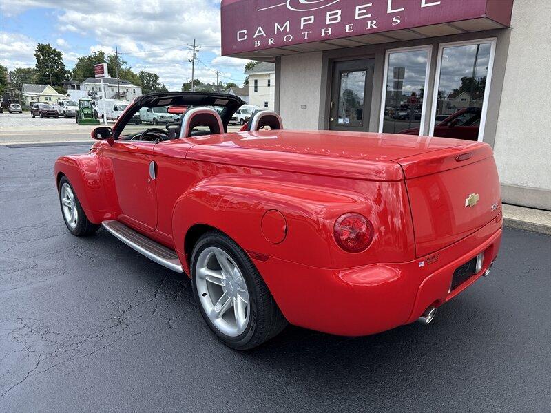 used 2004 Chevrolet SSR car, priced at $30,900