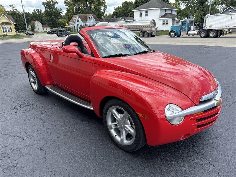 used 2004 Chevrolet SSR car, priced at $30,900