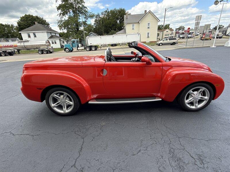 used 2004 Chevrolet SSR car, priced at $30,900