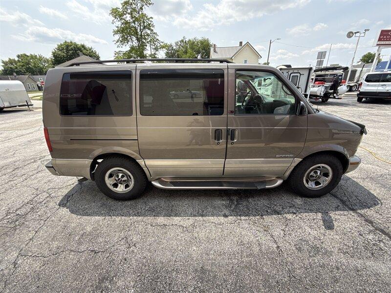 used 2002 GMC Safari car, priced at $5,900