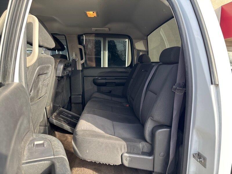 used 2014 GMC Sierra 2500 car, priced at $8,900
