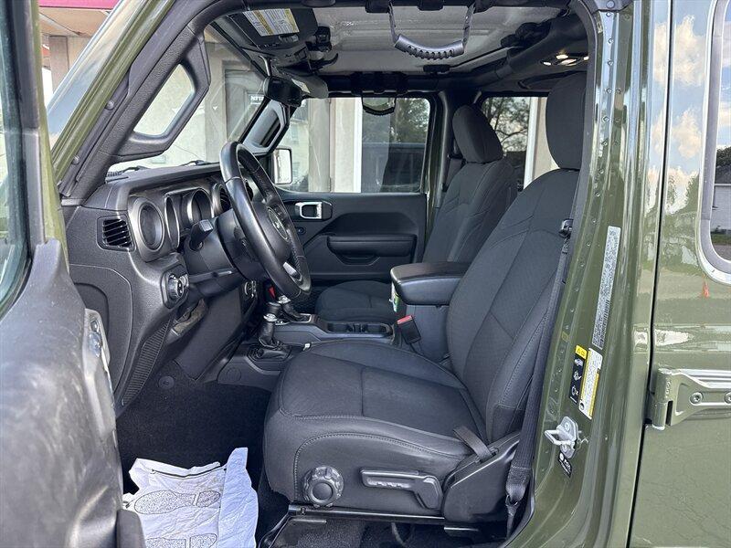 used 2022 Jeep Gladiator car, priced at $29,900