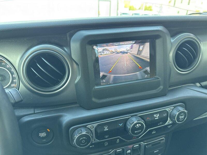 used 2022 Jeep Gladiator car, priced at $29,900