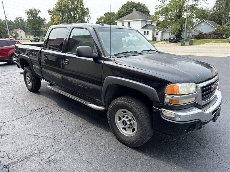 used 2005 GMC Sierra 2500 car, priced at $8,900