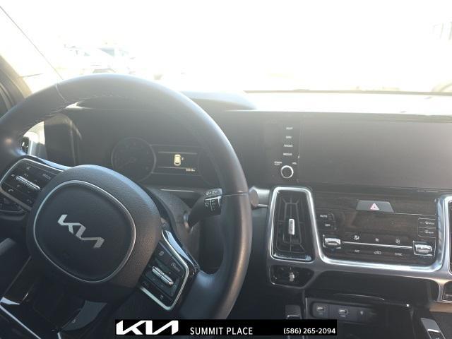 used 2022 Kia Sorento car, priced at $31,249