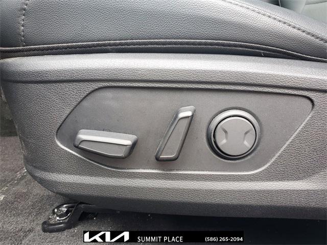 used 2025 Kia Sportage car, priced at $32,495