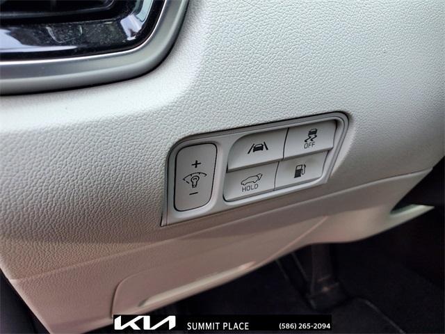 used 2022 Kia Sorento Plug-In Hybrid car, priced at $37,238