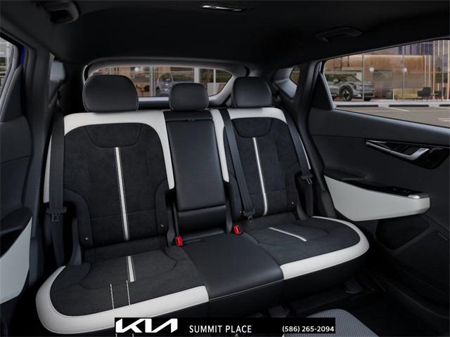 new 2025 Kia EV6 car, priced at $55,370