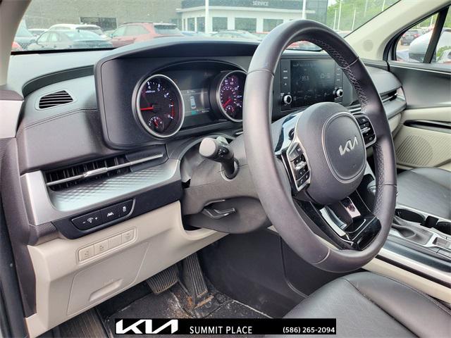 used 2023 Kia Carnival car, priced at $30,495
