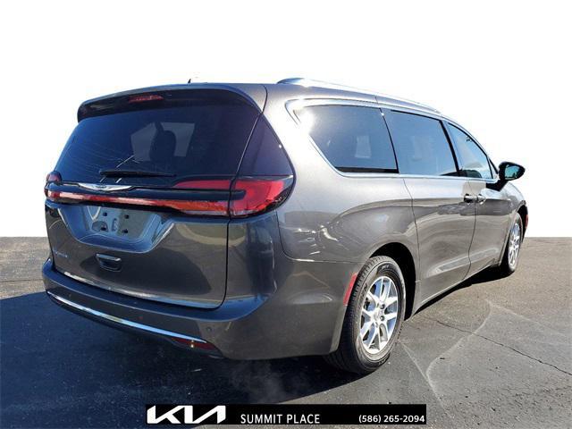 used 2021 Chrysler Pacifica car, priced at $27,154