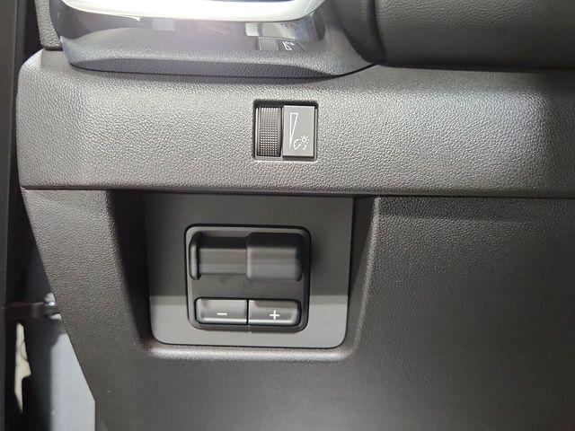 new 2025 GMC Canyon car, priced at $42,975