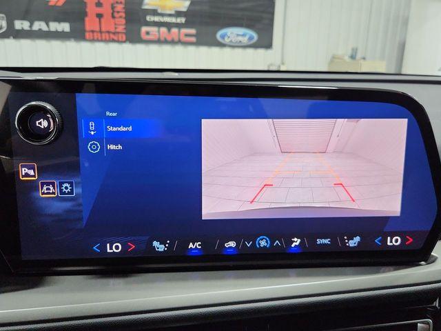 new 2025 Chevrolet Traverse car, priced at $42,195