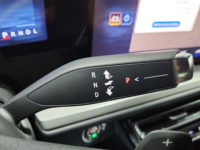 new 2025 Chevrolet Traverse car, priced at $42,195