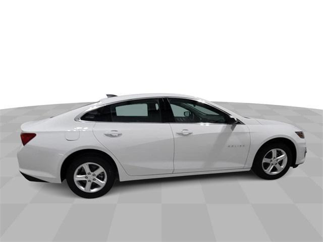 new 2025 Chevrolet Malibu car, priced at $26,995