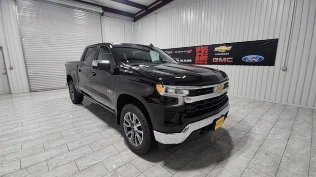 new 2025 Chevrolet Silverado 1500 car, priced at $51,645