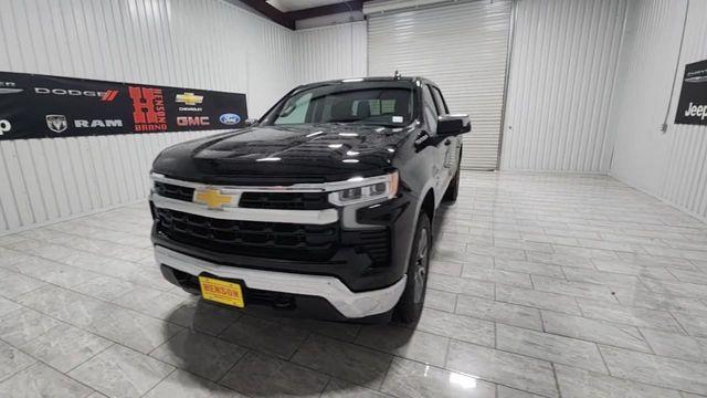 new 2025 Chevrolet Silverado 1500 car, priced at $51,645