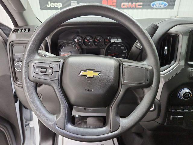 new 2025 Chevrolet Silverado 1500 car, priced at $32,609