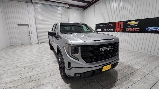 new 2025 GMC Sierra 1500 car, priced at $58,684