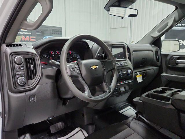 new 2025 Chevrolet Silverado 1500 car, priced at $41,678