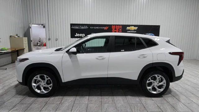 new 2025 Chevrolet Trax car, priced at $22,586